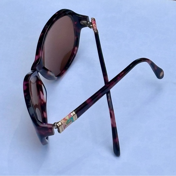 Awesome Lilly Pulitzer Ramsey Sunglasses!
